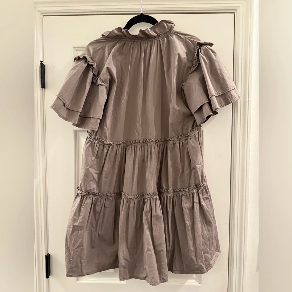 SOFIA COLLECTIONS madrid dress short sleeve mini in taupe one size fits most - Picture 8 of 8